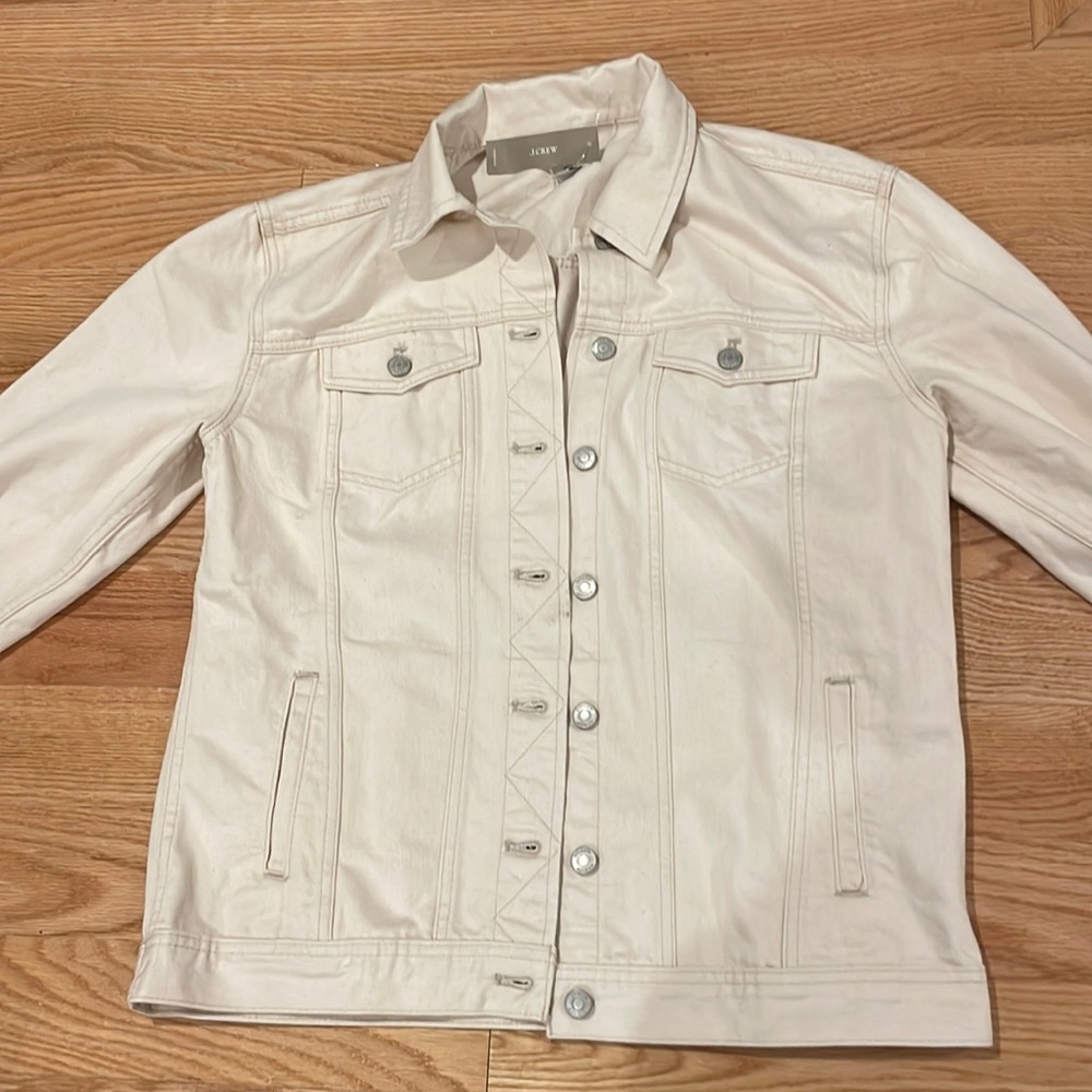 NWT JCrew Womens relaxed fit denim jacket size small